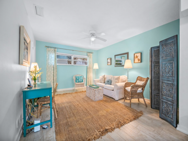 Three Bedroom Lido Key Vacation Home Sleeps Eight Guests